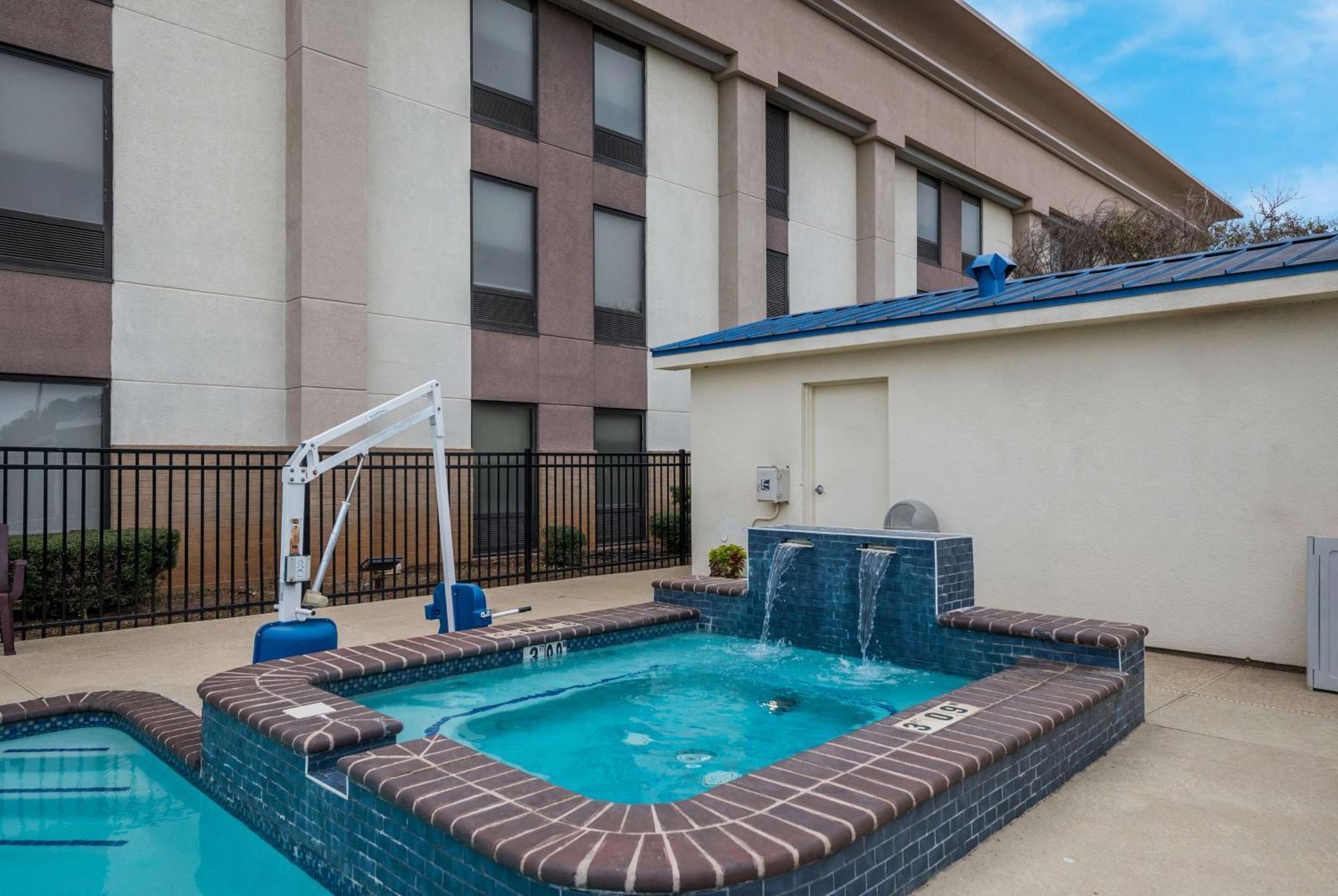 Hampton Inn Marshall Ngoại thất bức ảnh