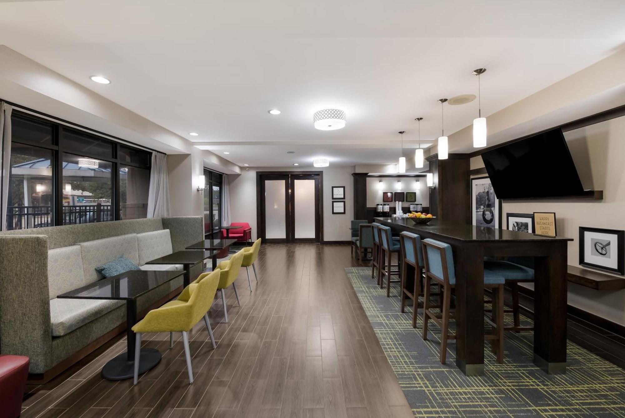 Hampton Inn Marshall Ngoại thất bức ảnh